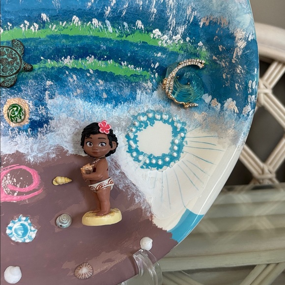 Handmade Upcycled Handpainted Disney Moana Decorative Plate - Picture 4 of 6